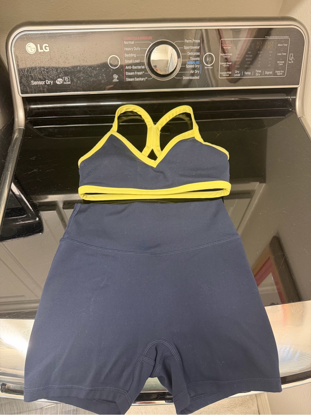 Navy FORM workout set- Biker Shorts and Bra
